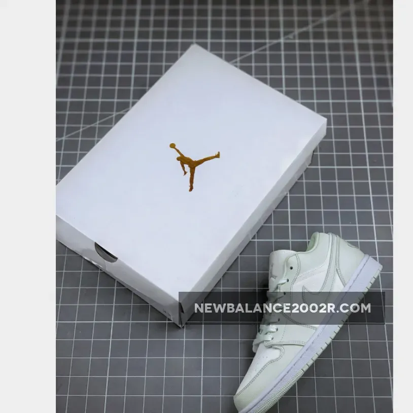 Air Jordan 1 Low White/Spruce Aura CW1381-003 #spruce aura jordan 1