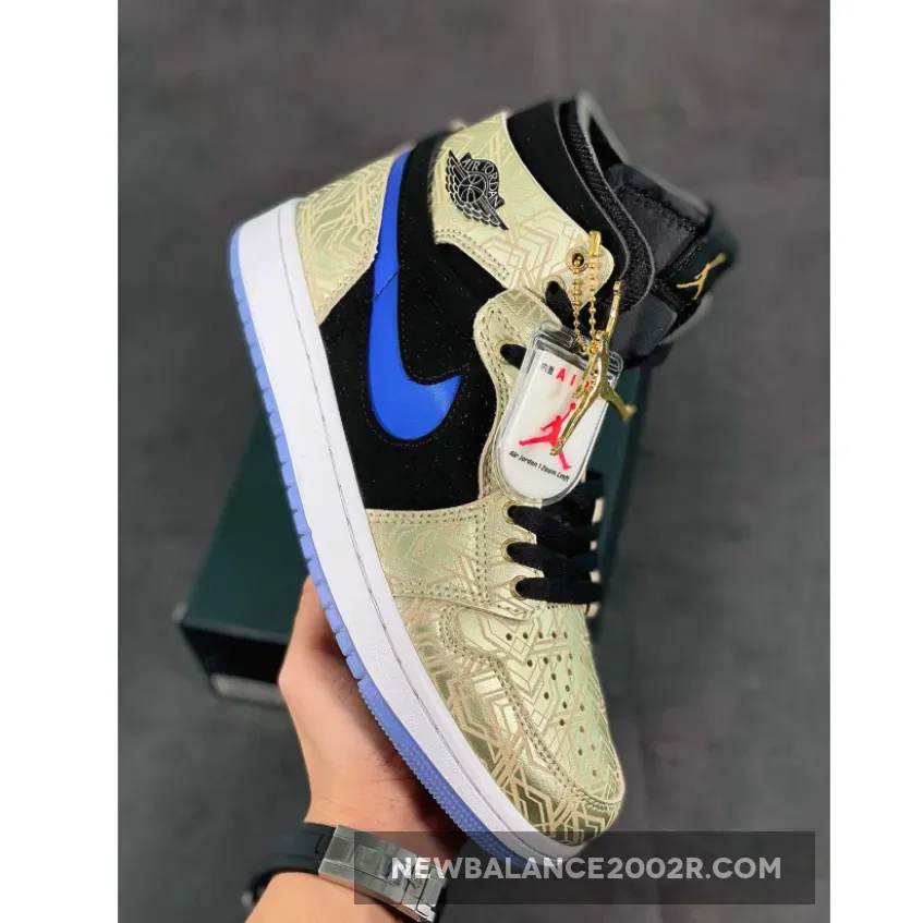 Air Jordan 1 Zoom CMFT 'Gold Laser' DQ0659-700 #air jordan 1 zoom air comfort gold laser