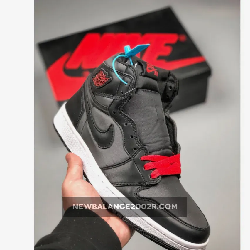 Jordan 1 Black Satin 555088-060 #nike air jordan red black