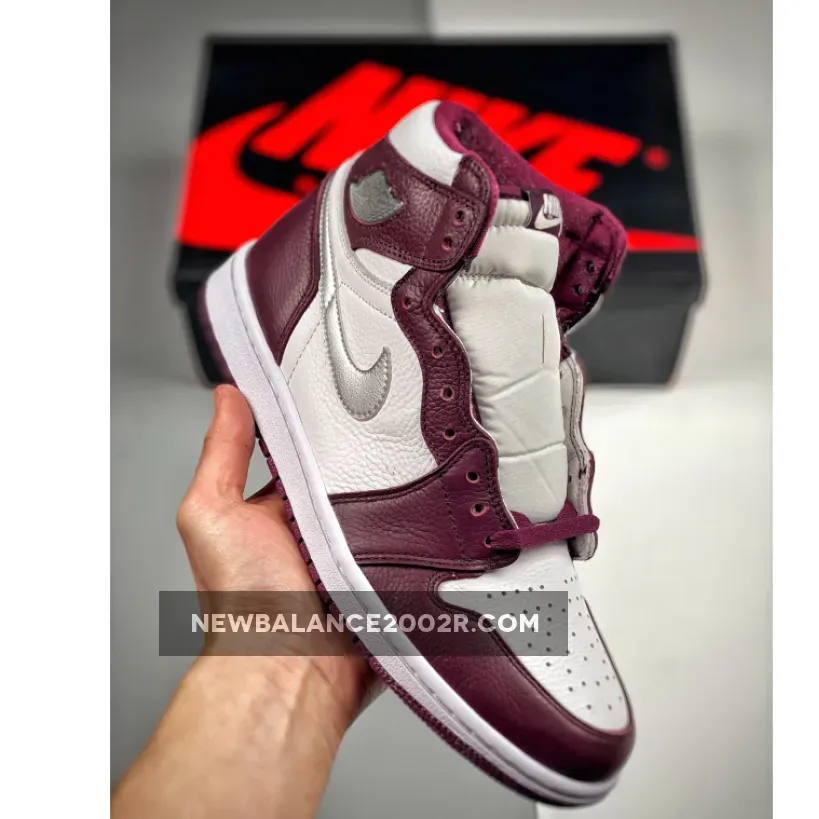 Air Jordan 1 High OG Bordeaux