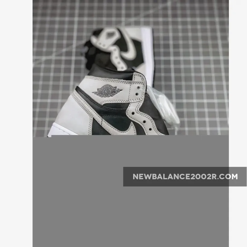 Air Jordan 1 High Og Shadow 2.0 Black/Light Smoke Grey-White AJ1 Air Jordan 1 High Og Shadow 2.0 Black/Light Smoke Grey-White AJ1