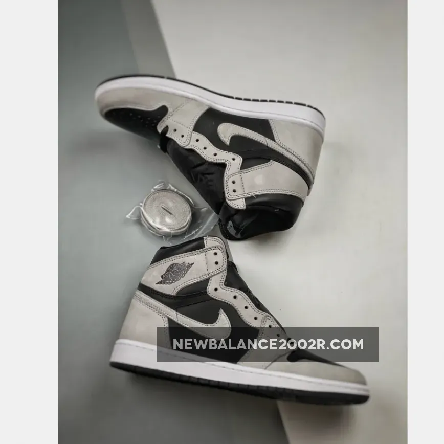 Air Jordan 1 High Og Shadow 2.0 Black/Light Smoke Grey-White AJ1 Air Jordan 1 High Og Shadow 2.0 Black/Light Smoke Grey-White AJ1
