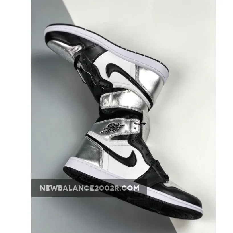 Air Jordan 1 High OG "Silver Toe" Black/Metallic Silver-White-Black Air Jordan 1 High OG "Silver Toe" Black/Metallic Silver-White-Black