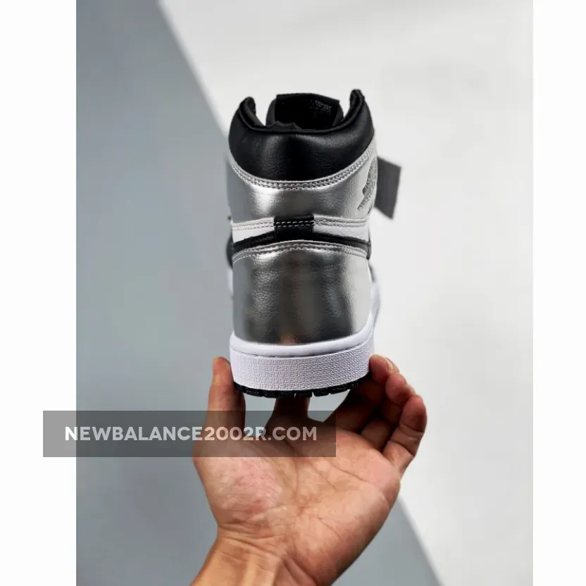 Air Jordan 1 High OG "Silver Toe" Black/Metallic Silver-White-Black Air Jordan 1 High OG "Silver Toe" Black/Metallic Silver-White-Black