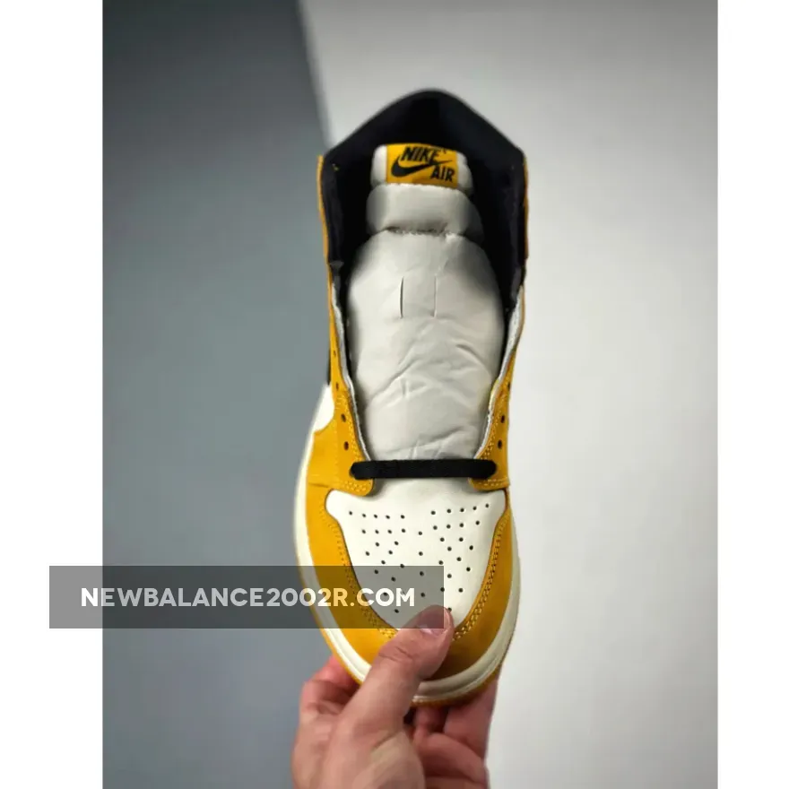 Air Jordan 1 High OG Yellow Ochre/Black/Sail Air Jordan 1 High OG Yellow Ochre/Black/Sail