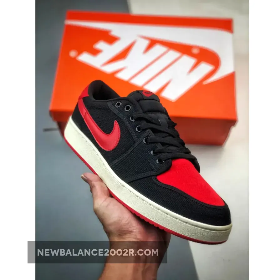 Air Jordan 1 KO Low Bred Black/Varsity Red-White