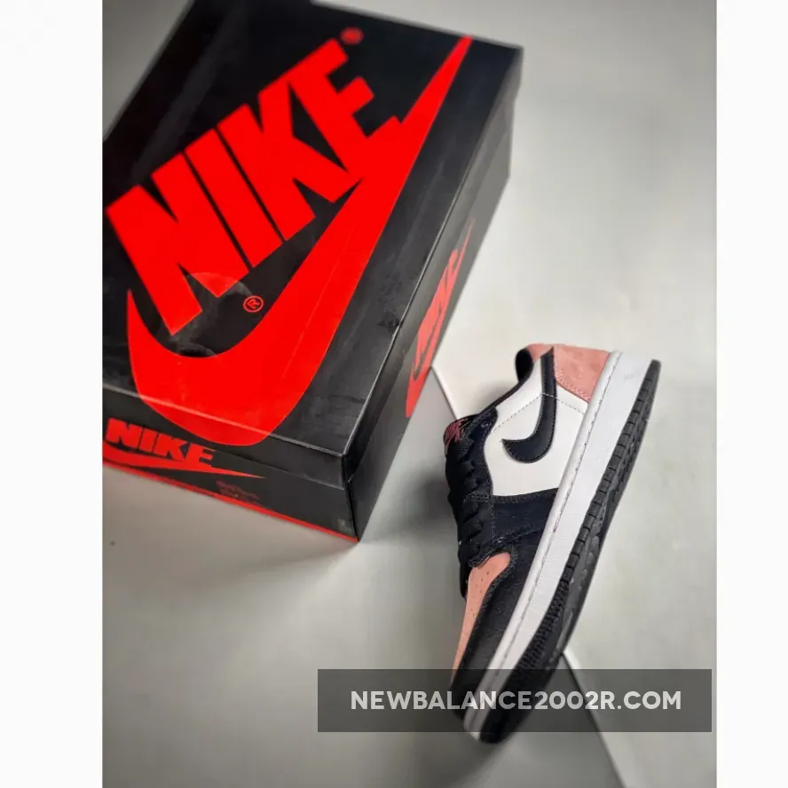 Air Jordan 1 Low Black/Bleached Coral-White-Grey Fog Air Jordan 1 Low Black/Bleached Coral-White-Grey Fog
