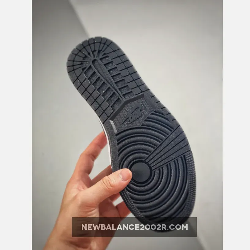 Air Jordan 1 Low Black/Bleached Coral-White-Grey Fog Air Jordan 1 Low Black/Bleached Coral-White-Grey Fog