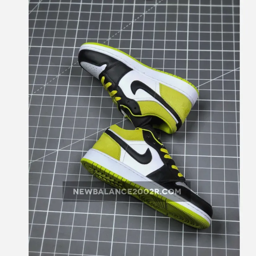 Air Jordan 1 Low Black/Cyber-White Air Jordan 1 Low Black/Cyber-White