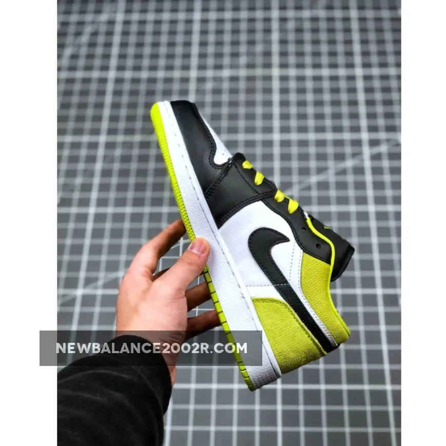 Air Jordan 1 Low Black/Cyber-White Air Jordan 1 Low Black/Cyber-White