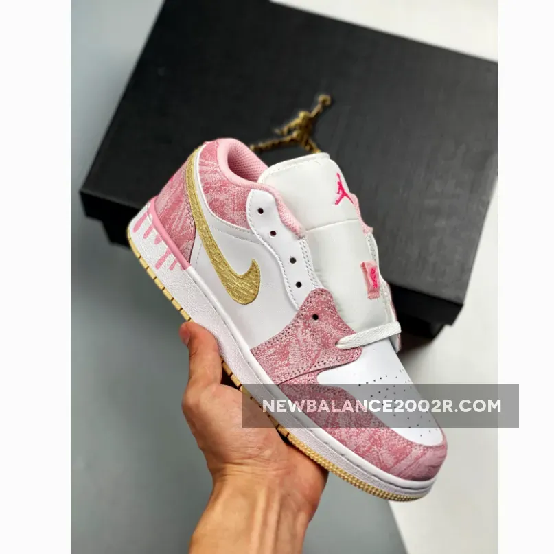 Air Jordan 1 Low GS Arctic Punch/Pale Vanilla/White
