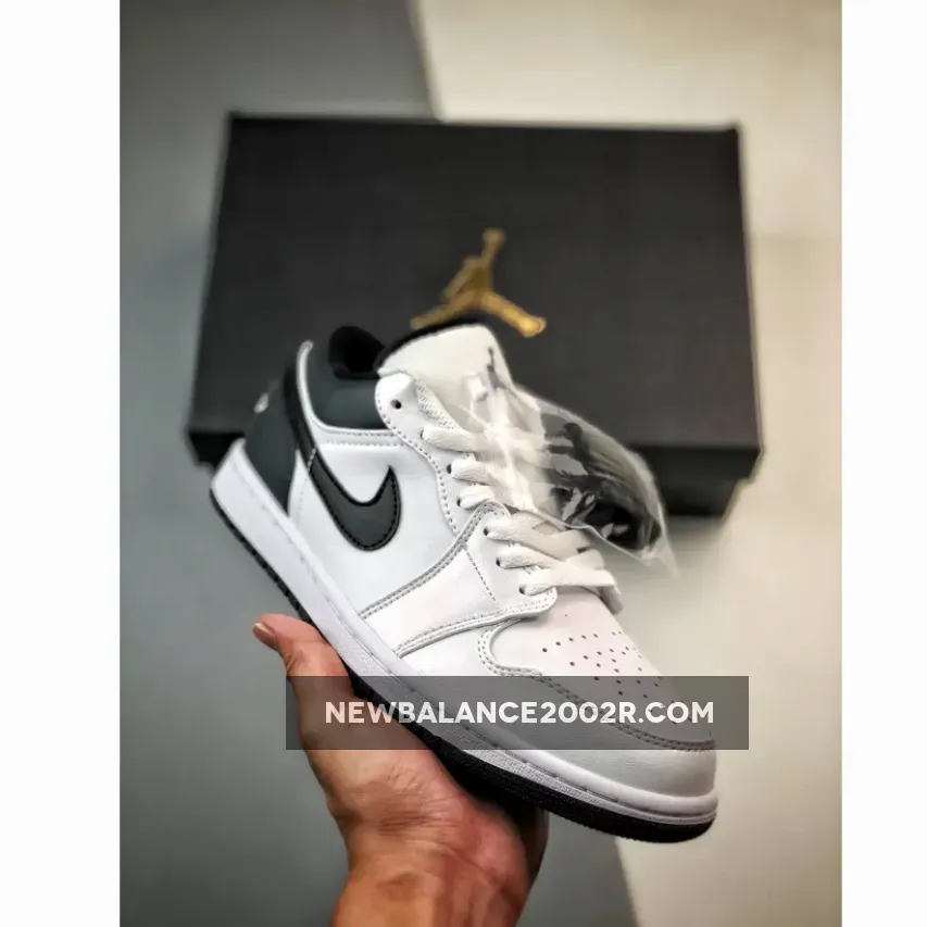 Air Jordan 1 Low GS Reverse Panda
