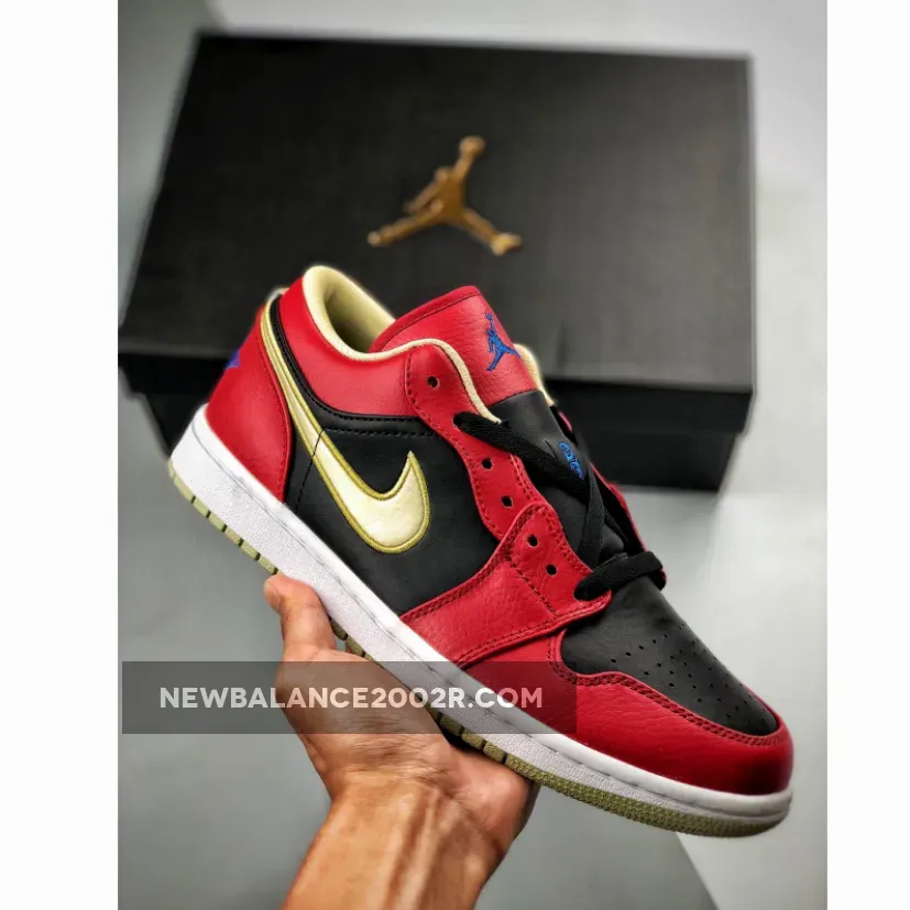 Air Jordan 1 Low Gym Red/Game Royal–Black–Metallic Gold