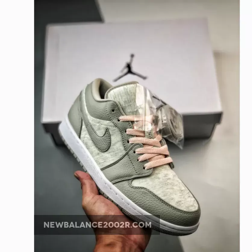 Air Jordan 1 Low Light Iron Ore/White-Atmosphere