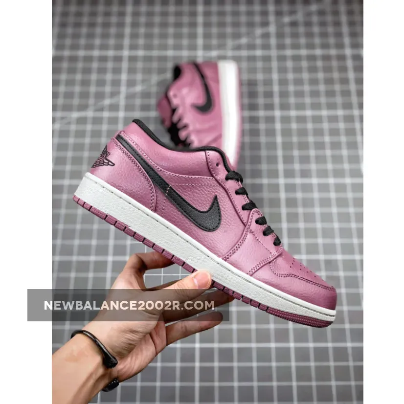 Air Jordan 1 Low Magenta Black Air Jordan 1 Low Magenta Black