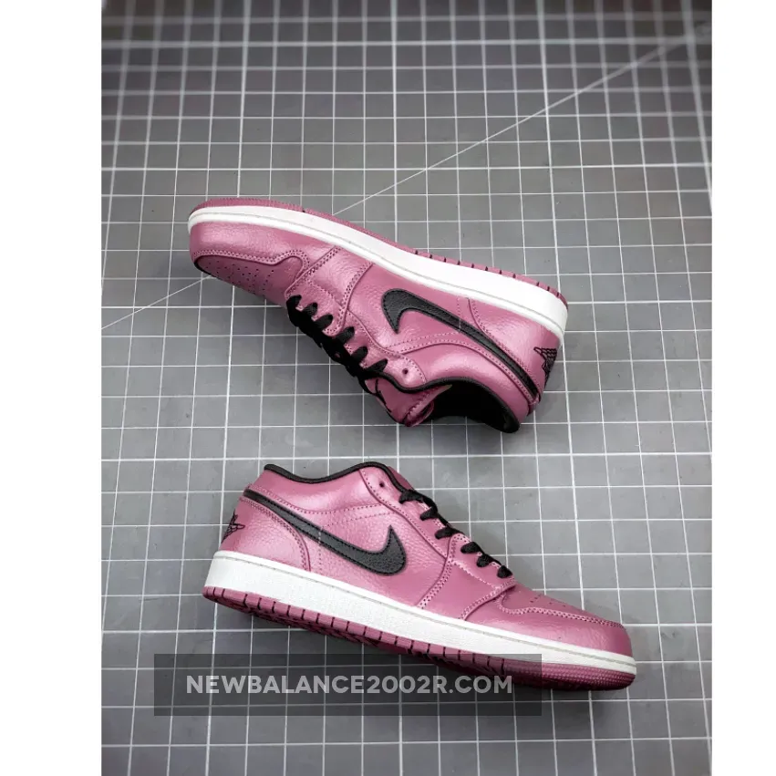 Air Jordan 1 Low Magenta Black Air Jordan 1 Low Magenta Black