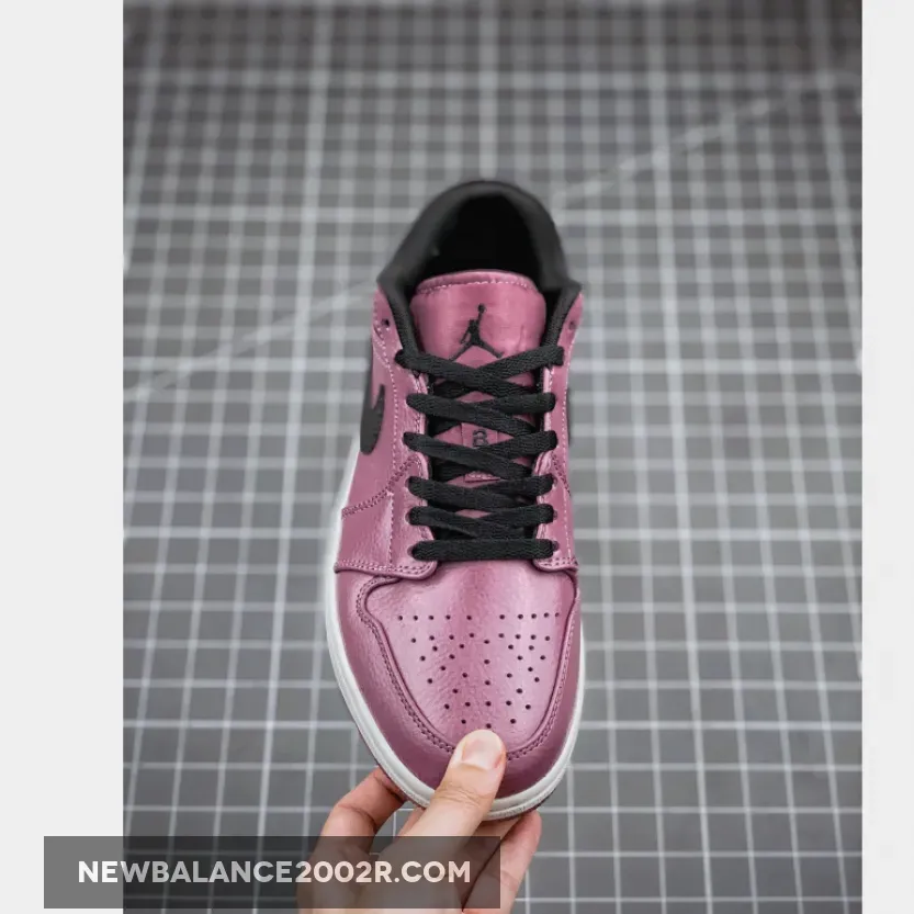 Air Jordan 1 Low Magenta Black Air Jordan 1 Low Magenta Black