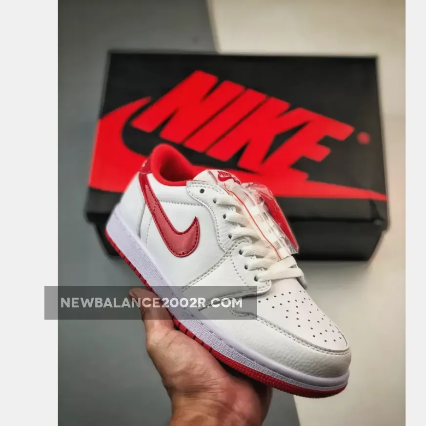 Air Jordan 1 Low OG White/University Red