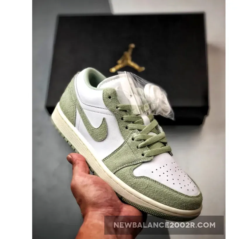 Air Jordan 1 Low Seafoam