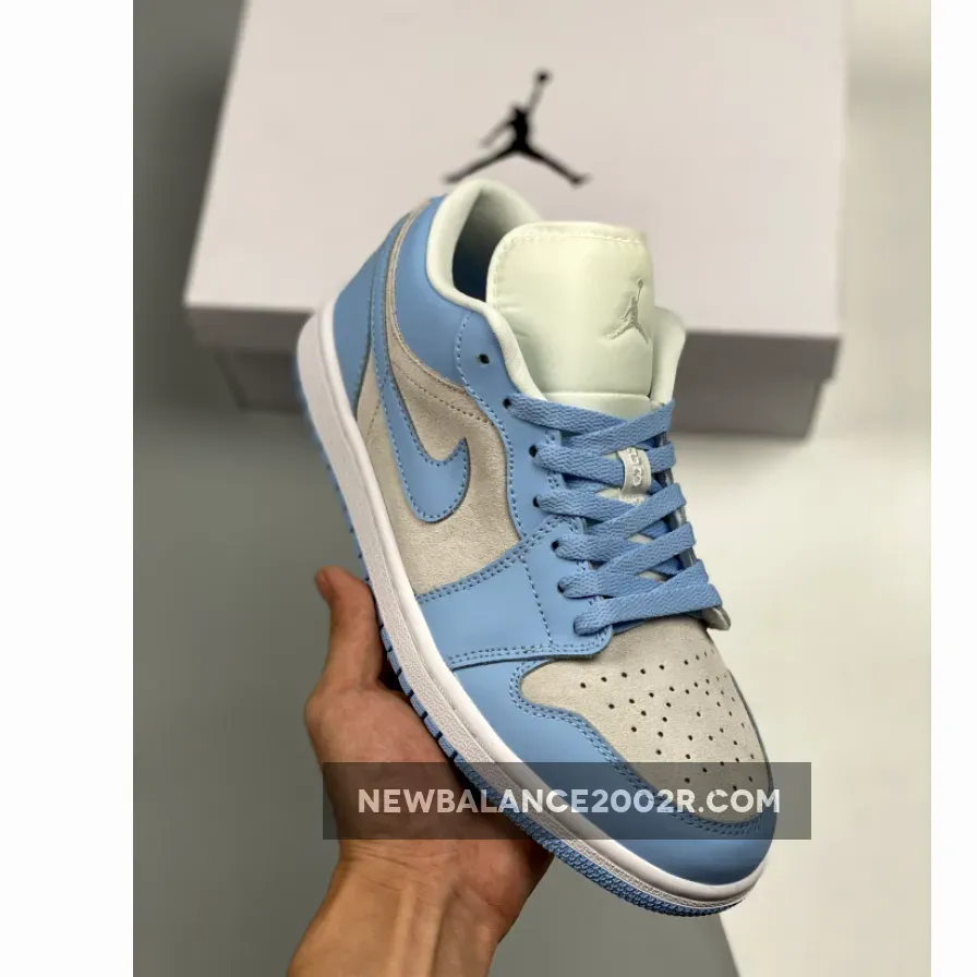 Air Jordan 1 Low University Blue