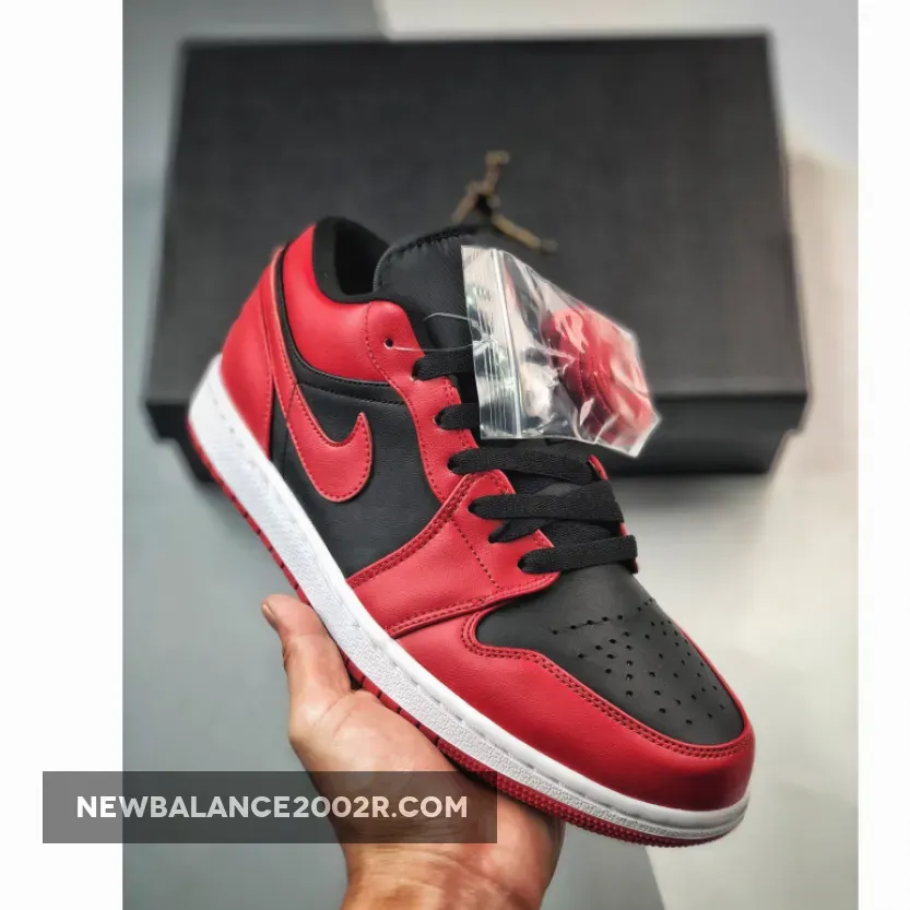 Air Jordan 1 Low Varsity Red/Summit White-Black