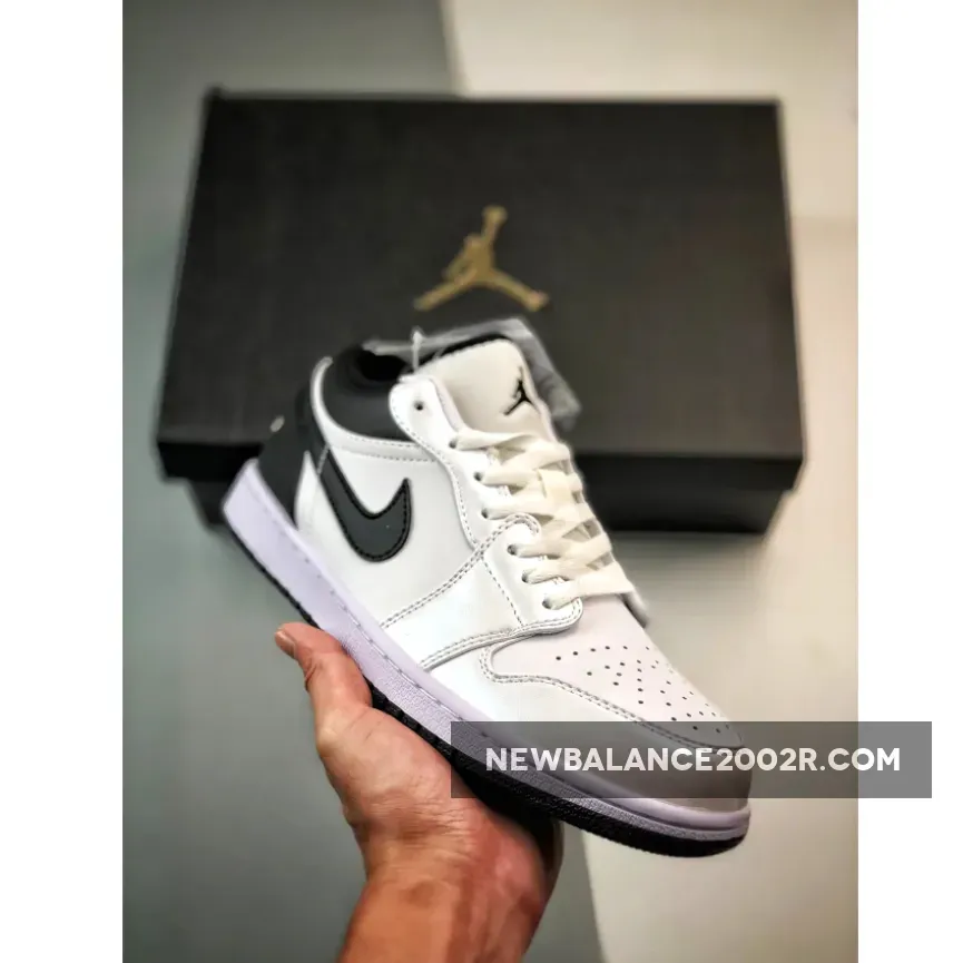 Air Jordan 1 Low White Black
