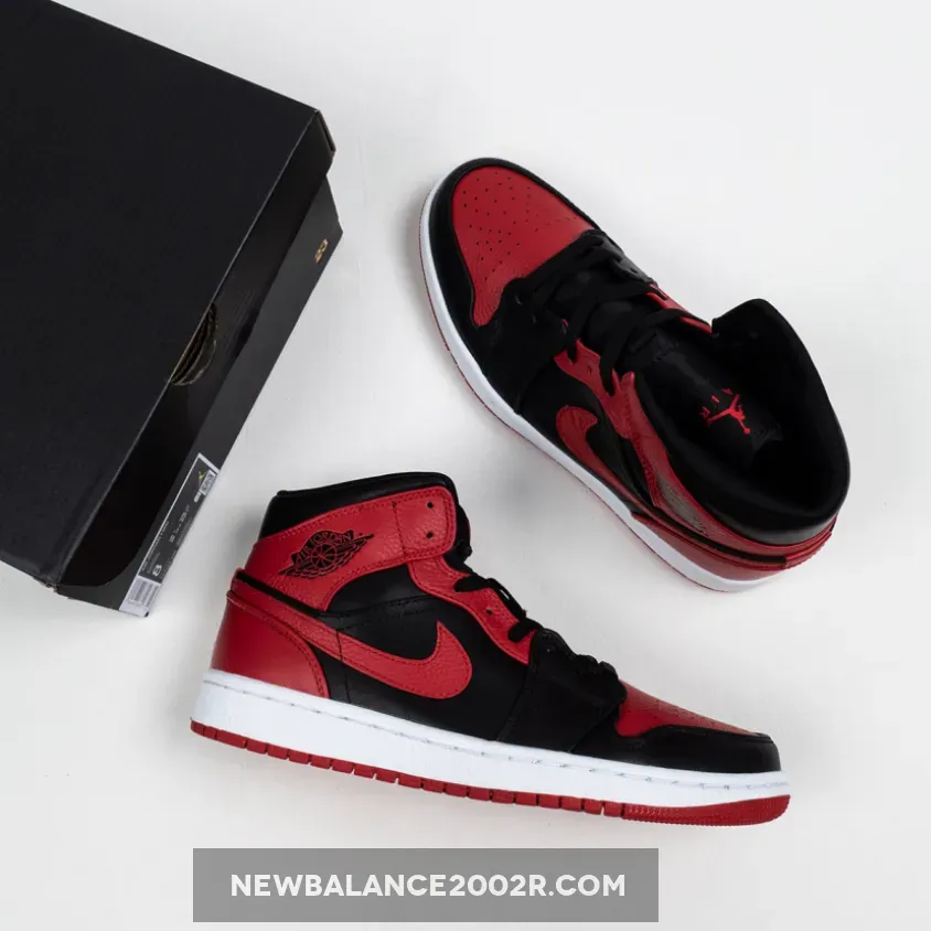 Air Jordan 1 Mid ‘Banned’ 2020