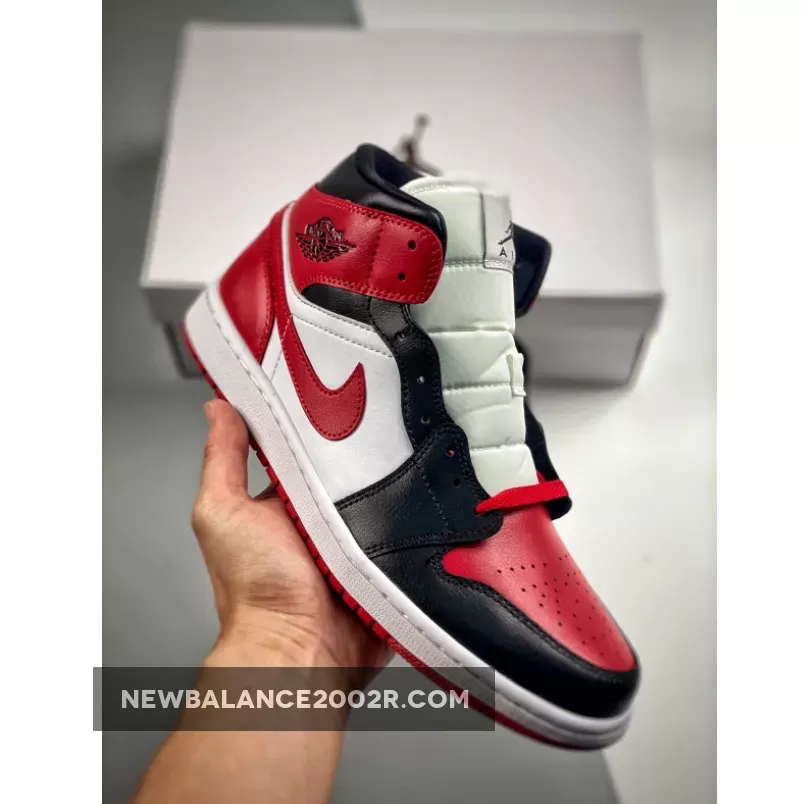 Air Jordan 1 Mid Bred Toe