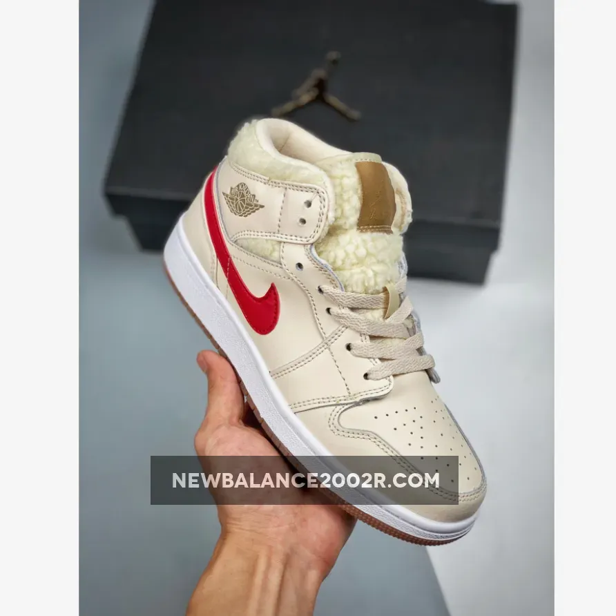 Air Jordan 1 Mid Fleece Pearl White