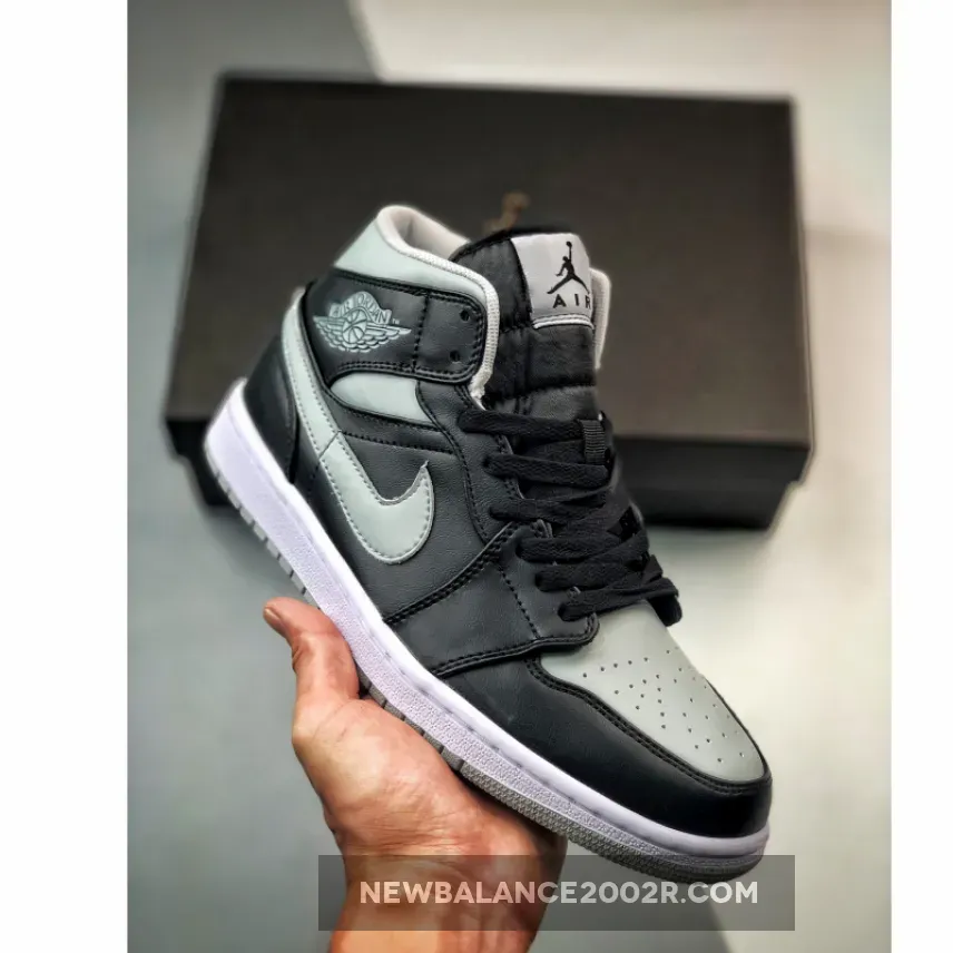 Air Jordan 1 Mid Grey Black