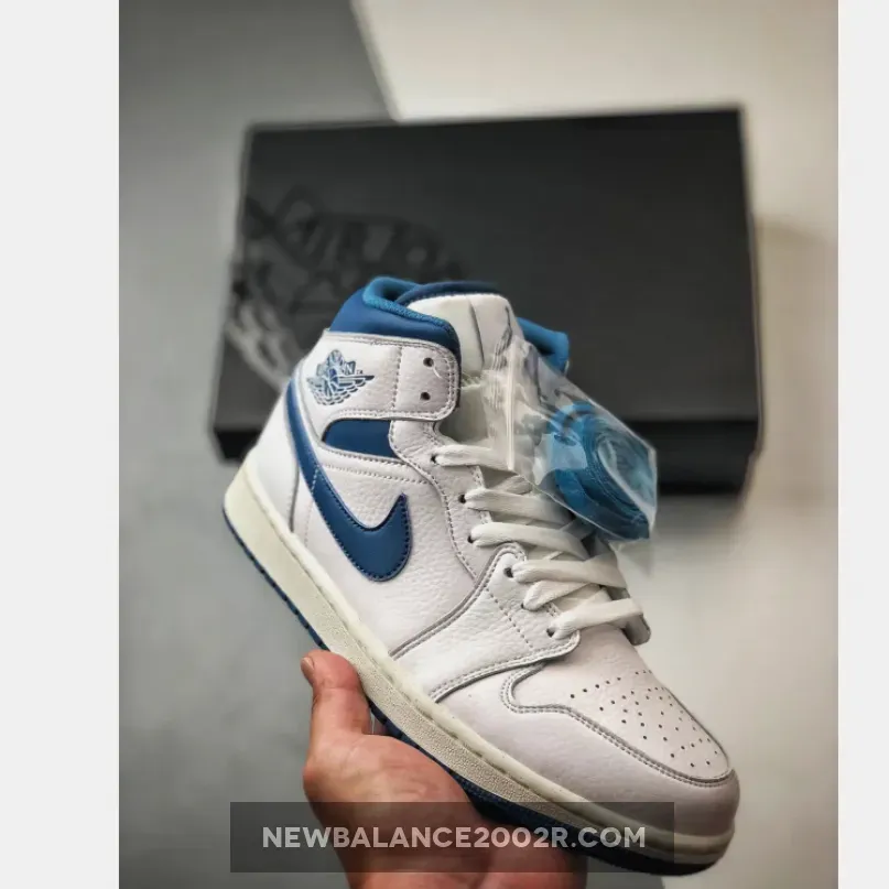 Air Jordan 1 Mid "Industrial Blue"
