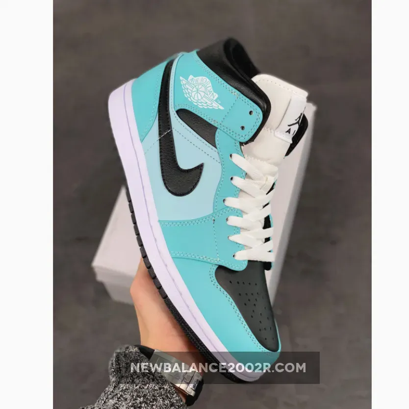 Air Jordan 1 Mid Light Dew/Black-Teal Tint-White