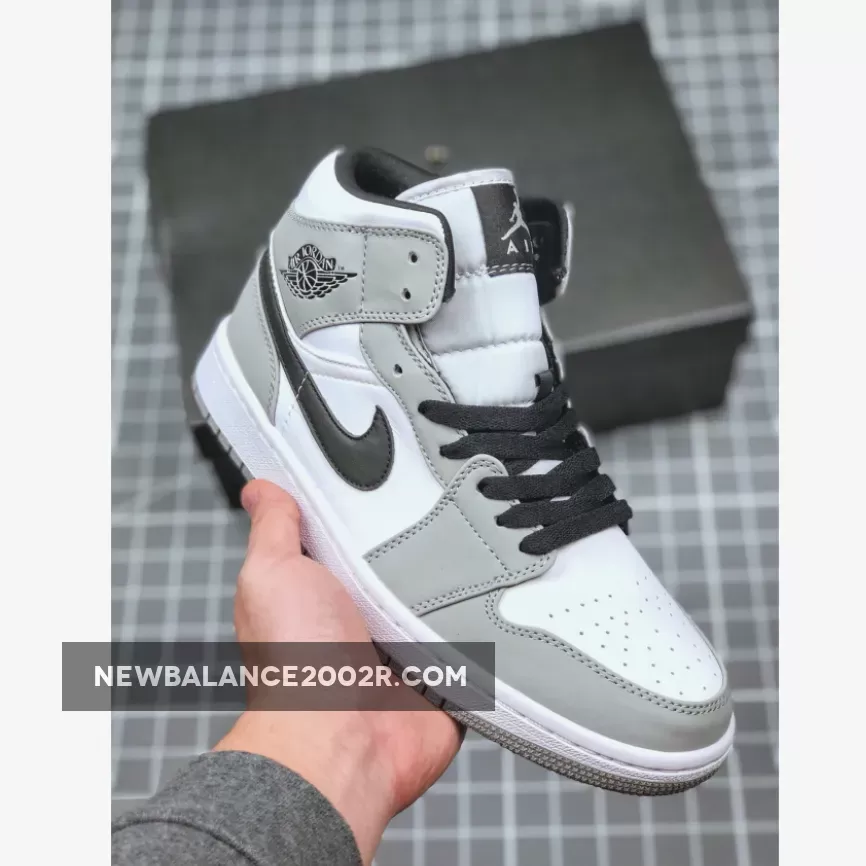 Air Jordan 1 Mid 'Light Smoke Grey' AJ1 BLACK-WHITE
