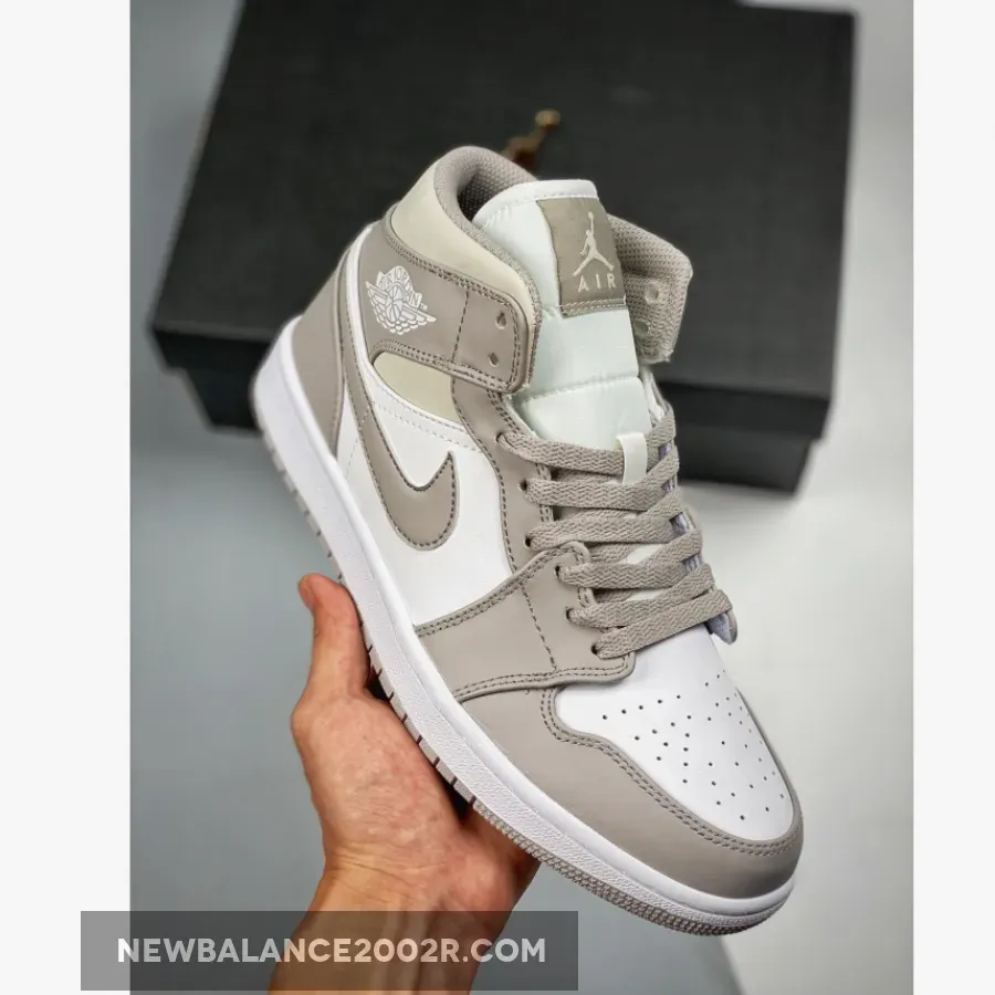 Air Jordan 1 Mid "Linen"