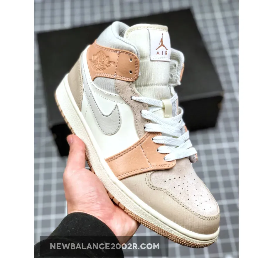 Air Jordan 1 Mid ‘Milan’