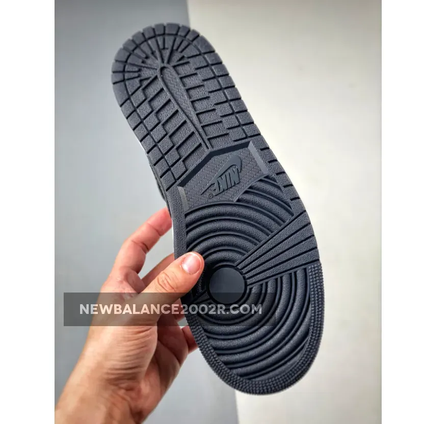 Air Jordan 1 Mid ‘Panda Elephant’ Off Noir/Black-White Air Jordan 1 Mid ‘Panda Elephant’ Off Noir/Black-White