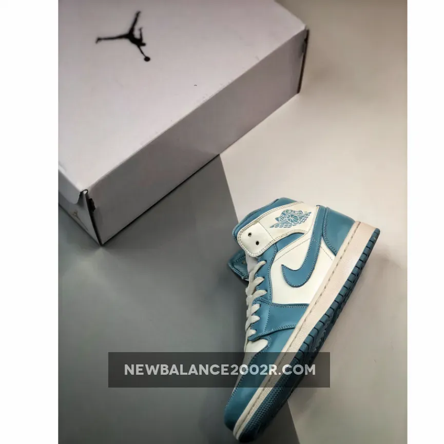 Air Jordan 1 Mid Sail Worn Blue Air Jordan 1 Mid Sail Worn Blue