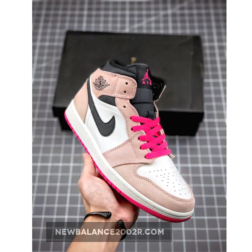 Air Jordan 1 Mid Se 'Crimson Tint' AJ1 Black-Sail-Hyper Pink