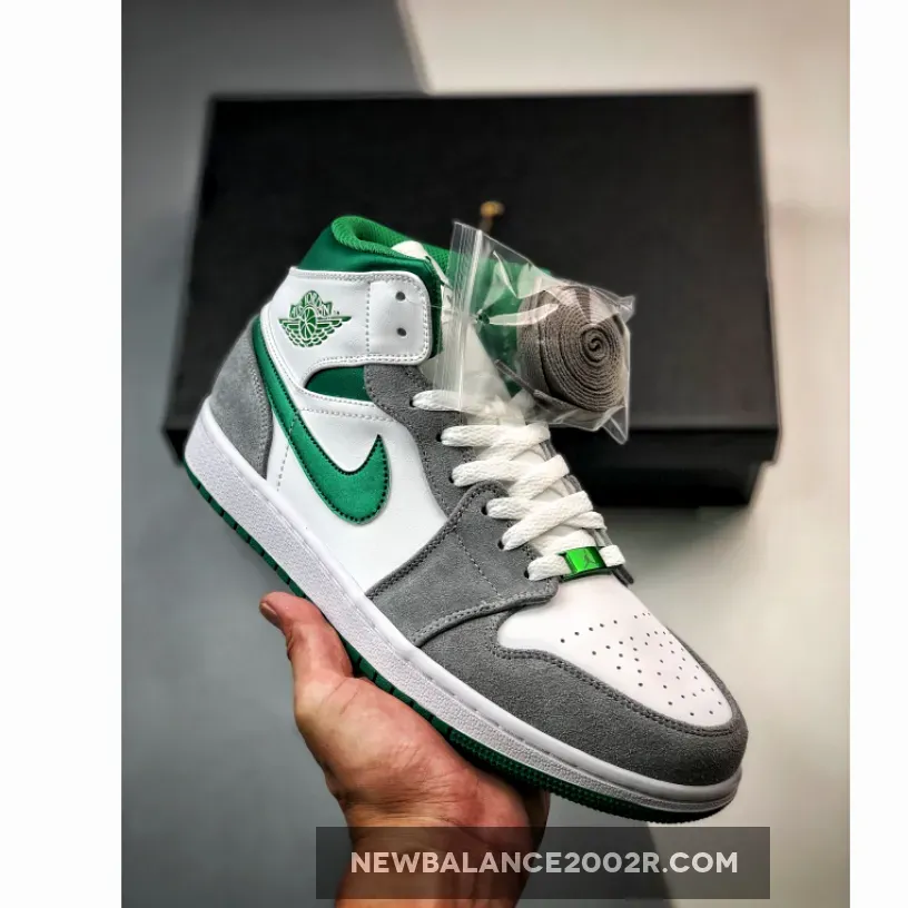Air Jordan 1 Mid SE ‘Grey Pine Green’
