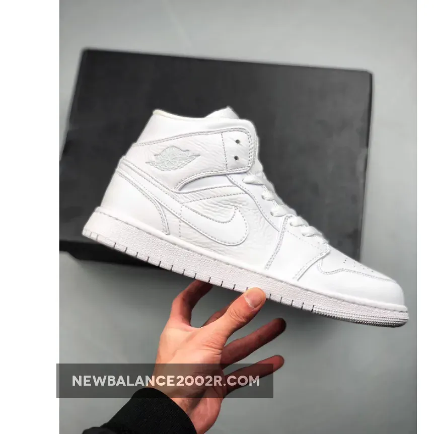 Air Jordan 1 Mid "Triple White" 554724-109
