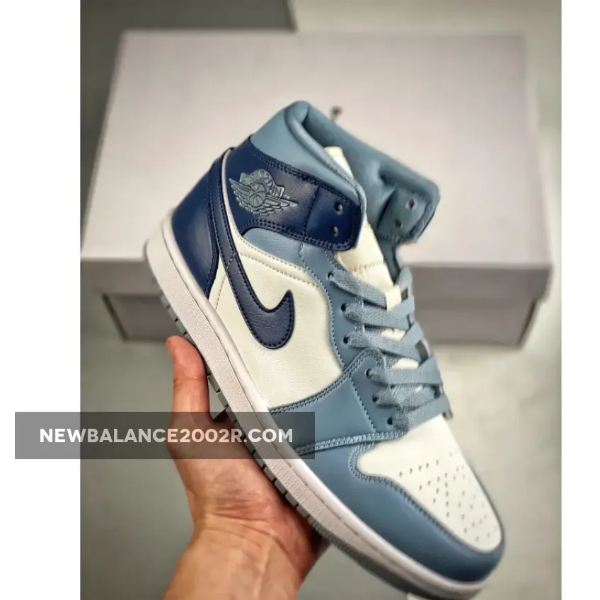 Air Jordan 1 Mid Two-Tone Blue
