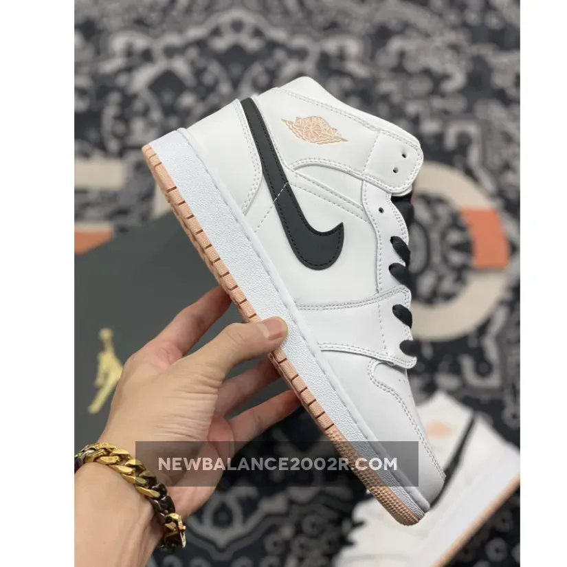 Air Jordan 1 Mid White/Black-Arctic Orange Air Jordan 1 Mid White/Black-Arctic Orange