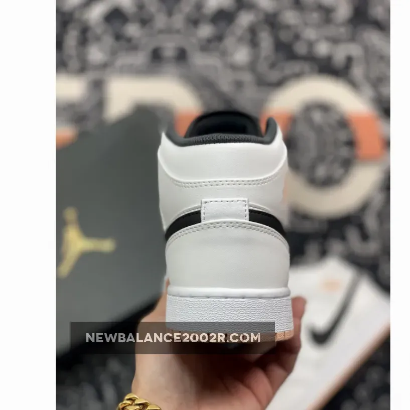 Air Jordan 1 Mid White/Black-Arctic Orange Air Jordan 1 Mid White/Black-Arctic Orange