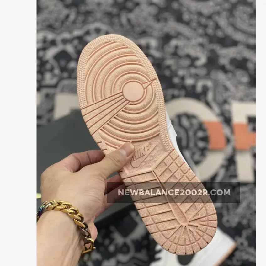 Air Jordan 1 Mid White/Black-Arctic Orange Air Jordan 1 Mid White/Black-Arctic Orange