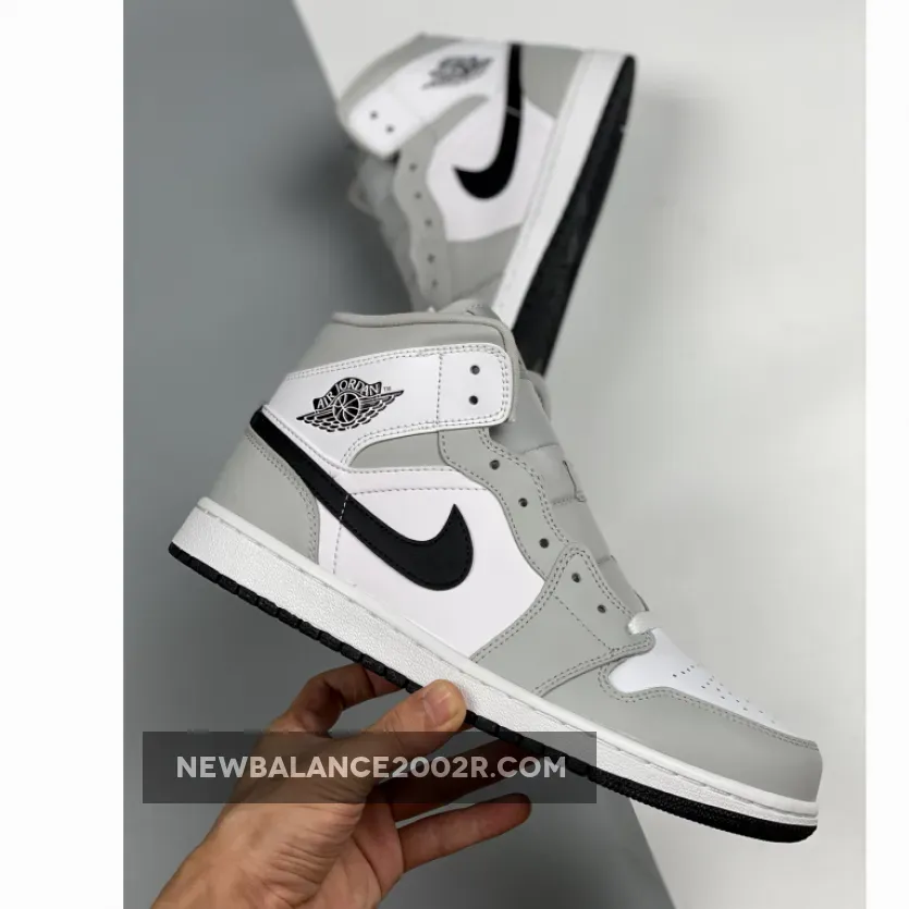 Air Jordan 1 Mid White/Light Smoke Grey-Black Air Jordan 1 Mid White/Light Smoke Grey-Black