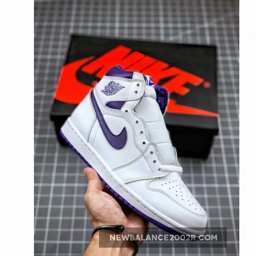 Air Jordan 1 Retro High Court Purple