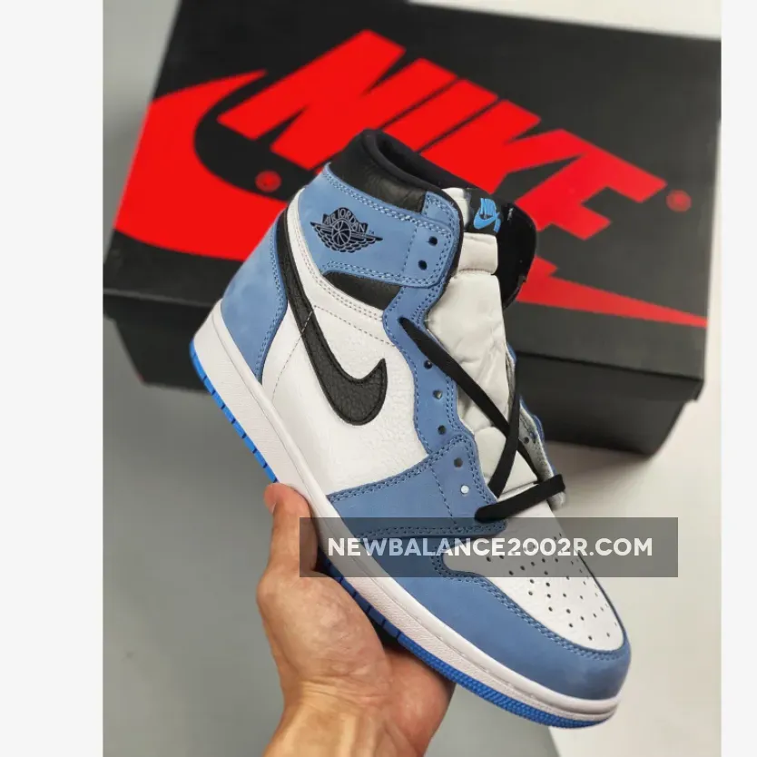 Air Jordan 1 Retro High "White University Blue Black"