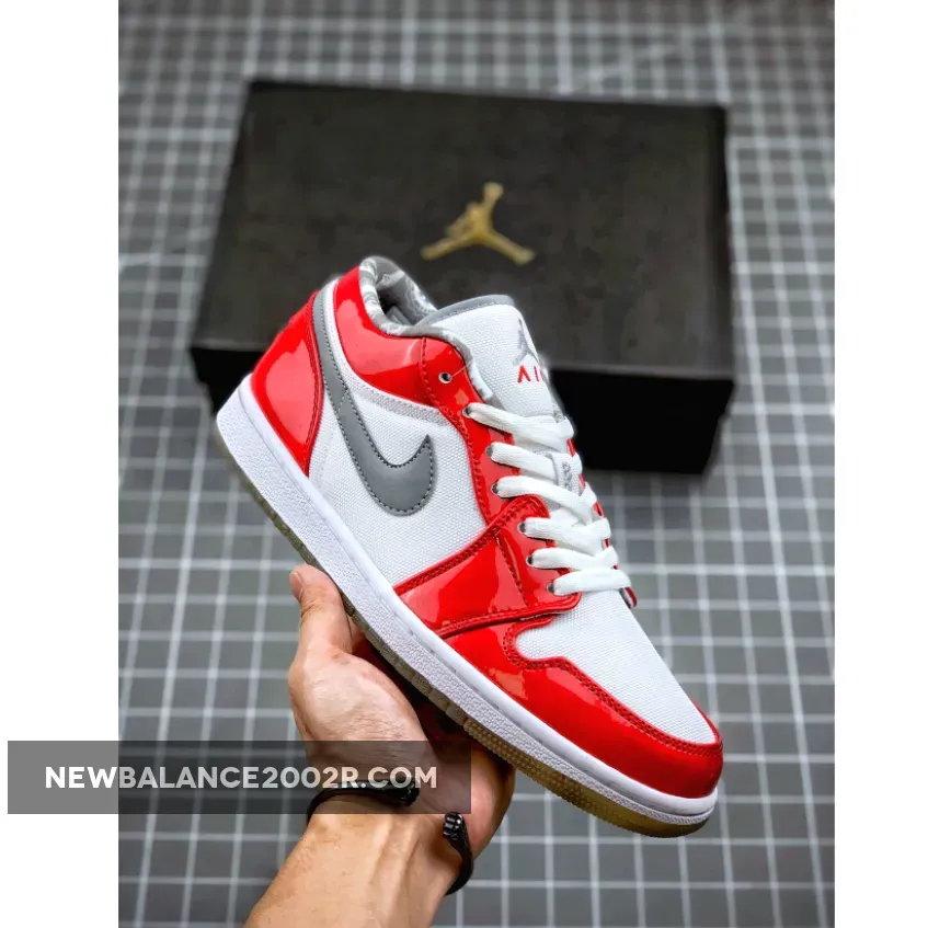 Air Jordan 1 Retro Low "South Side" True White/Varsity Red-Stealth