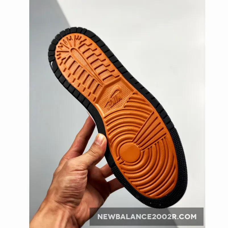 Air Jordan 1 Zoom Comfort ‘Black Wheat’ Air Jordan 1 Zoom Comfort ‘Black Wheat’