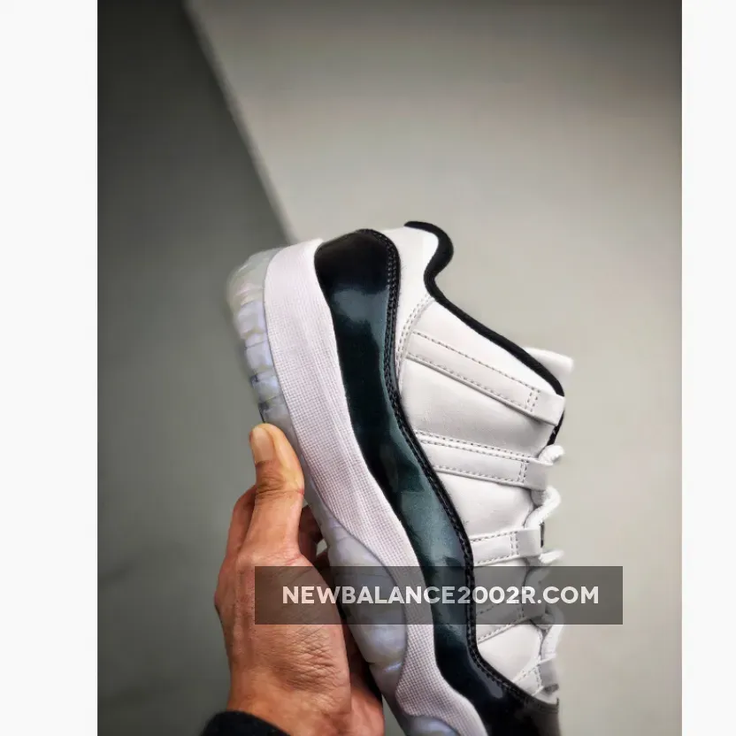 Air Jordan 11 Low ‘Emerald Easter’ White/Emerald Rise-Black Air Jordan 11 Low ‘Emerald Easter’ White/Emerald Rise-Black